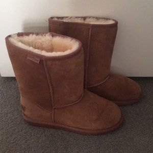 Minnetonka sherling boots EUC
